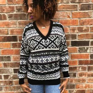 🚨🚨🚨Vintage V-neck sweater